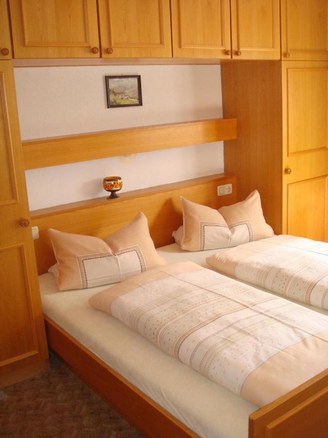 Bed and Breakfast Haus Tannegg Петтной-ам-Арльберг Екстер'єр фото